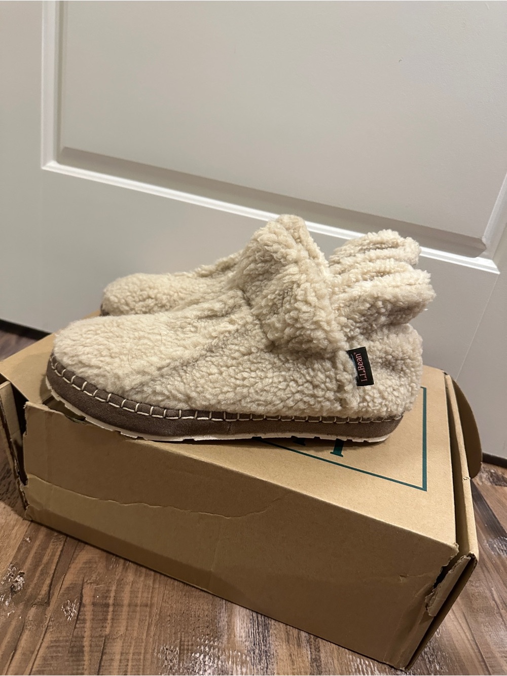 Women’s LL Bean Sherpa Slippers